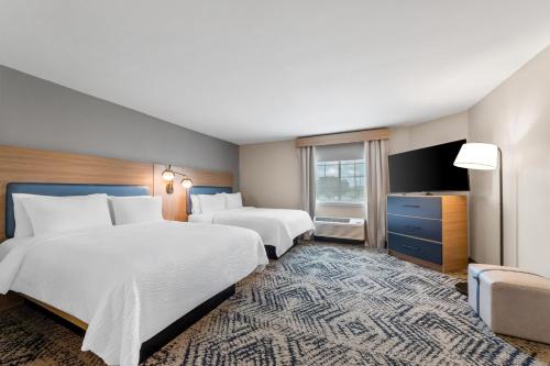 2 double beds