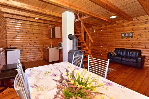 LAKE VIEW Resort - Sodyba in Sužionys