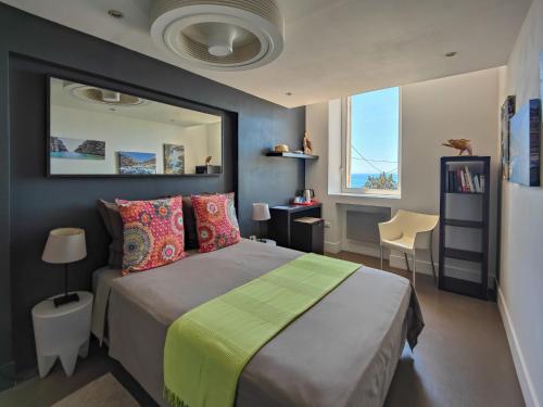 La LUNA - VILLA D'ARCHITECTE B&B VUE MER ET JACUZZI – Marseille, NY