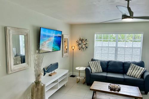 Perfect remote work spot! Close to everything! in West Palm Beach, USA