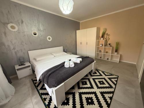 S&S Apartment Studio Parcare la locație !!! – khách sạn tại Calea Sever Bocu