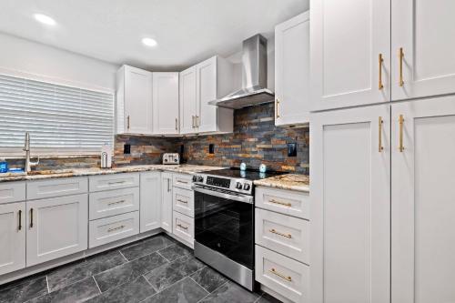 Luxury Waterfront Oasis in Port Richey