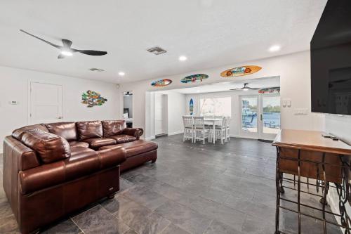 Luxury Waterfront Oasis in Port Richey (FL)