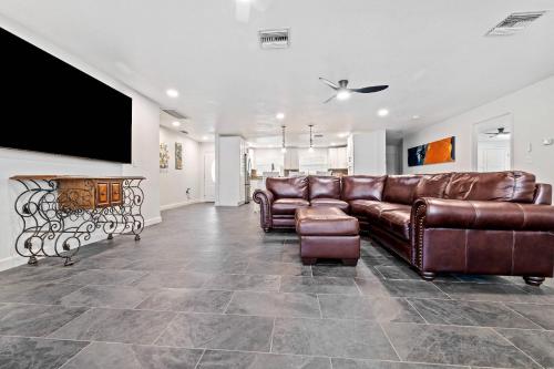 Luxury Waterfront Oasis in Port Richey