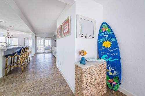 Summer Camp - Corolla, Crown Point, Oceanfront, 70 Ft to Beach, Community Pool, Hot Tub, Pets OK in Corolla (NC)