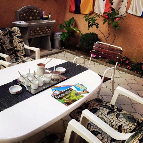 สวน, Rooms Deny in มอส์ทาร์