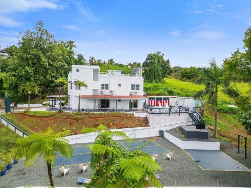 The Grand Escape Luxury Villa El Yunque Views in Rio Grande