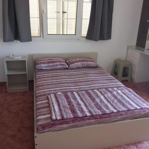 Vasilis House family room 2