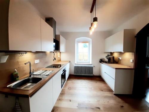 Helle Altbauwohnung in Riedau