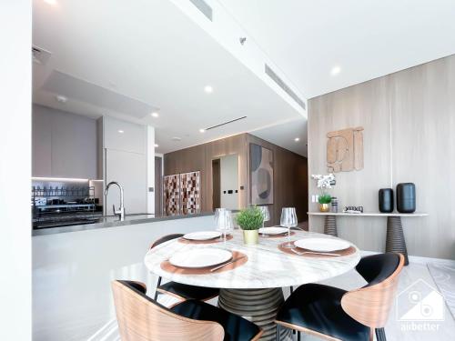 Luxurious 3BR Canal View Apartment | Pool + Gym - image 11