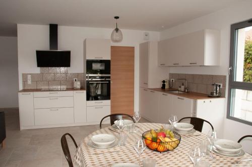 Duplex 6 personnes, vue panoramique sur lac in Malbuisson