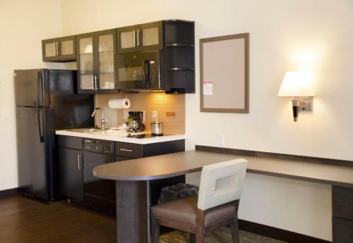 Candlewood Suites - Lancaster West an IHG Hotel - image 10
