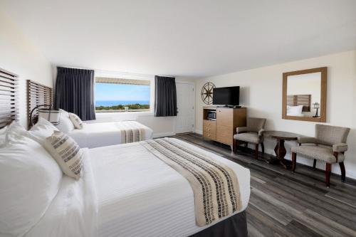 2 double beds
