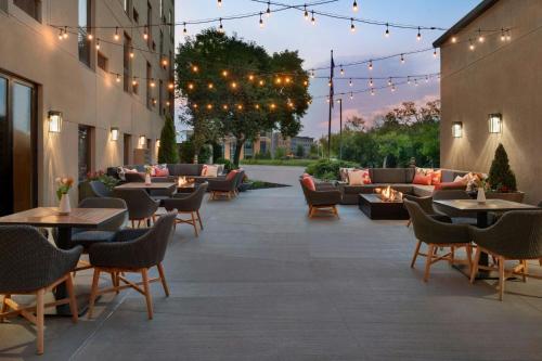 Madison Marriott South - image 12