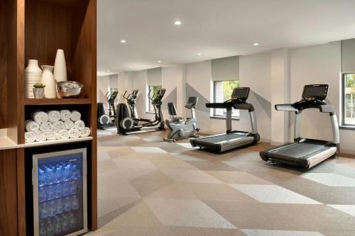 Sheraton Madison Hotel - image 9