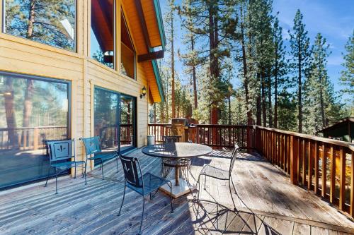 Tallac Views Getaway in ทาโฮ วัลเลย์