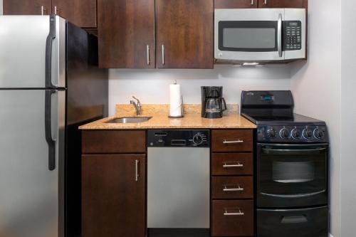 TownePlace Suites Buffalo Airport - image 6