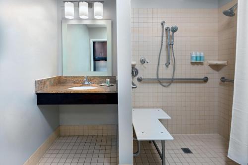 TownePlace Suites Buffalo Airport - image 12
