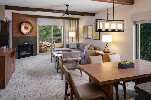 Sheraton Lakeside Terrace Villas at Mountain Vista, Avon, Vail Valley in Avon, USA