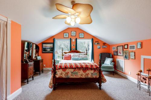 1/2 Mi to Sapelo River: Family Home w/ Large Yard in Townsend (GA)