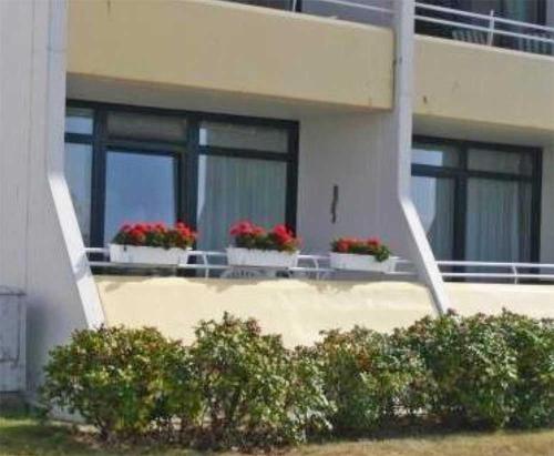 OASE in Burgtiefe in Sudstrandpromenade