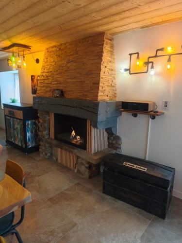 Un Coin De Gîtes (Un Coin De Gites) in โทนง-เล-แบ็ง