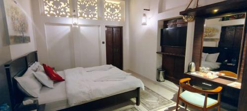 room detail thumbnail 0