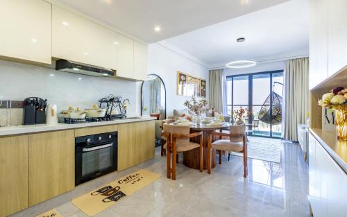 Luxury Living with heated Pool,Gym, Balcony and city view in Ruiru