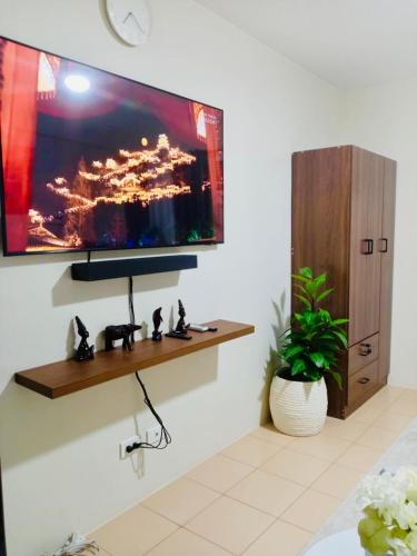 Norman Condominium Unit Rental Sea View - Tap to explore photos