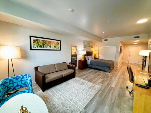 Melrose Luxe Retreat near The Grove, Los Angeles