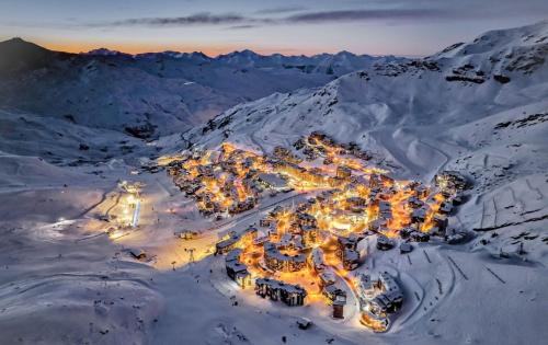 Vedere exterior, Heart of Val Thorens, Studio Apt, Balcony views in Saint-Martin-de-Belleville