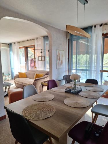 Appart 6-8 pers a Saint-Raphael near San Pedro