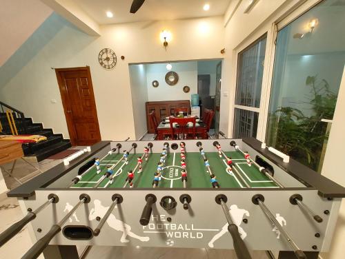 Shalom Luxurious 3 Bedroom AC Villa 65" TV