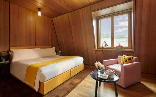 room detail thumbnail 0