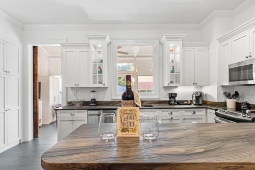Carly`s Retreat – Savannah, GA