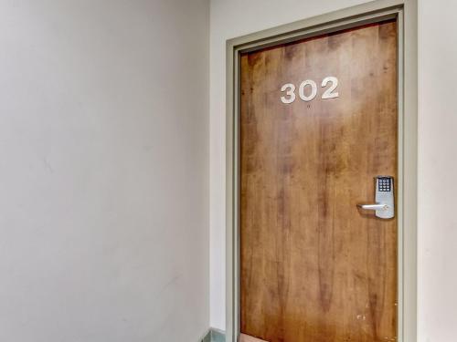 Broughton Corner Loft - image 10