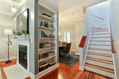 Historic Townhouse on Tattnall - image 13