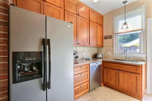 Historic Townhouse on Tattnall - image 12