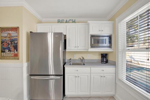 Queen Bee – Tybee Island, GA