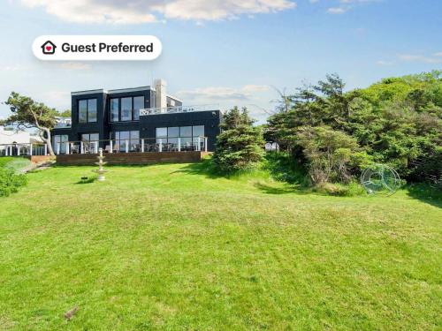 12 person holiday home in Græsted-By Traum