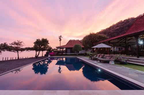 The Joglo By The Beach Pemuteran Bali - Banyuwangi