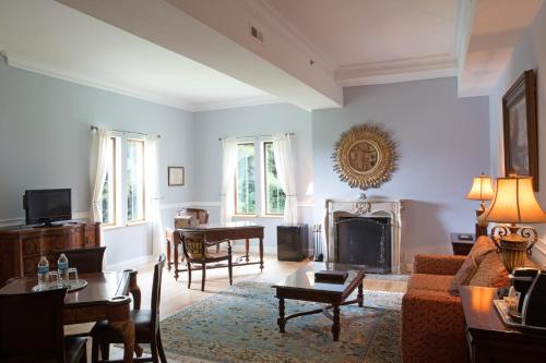 Book the Aquitaine Aquitaine