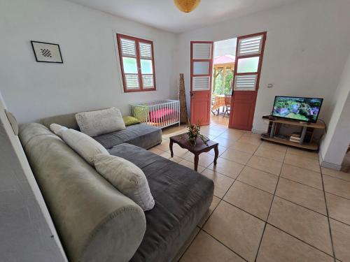 Phòng chờ chung/khu vực TV, Appartement calme près plage Pointe Faula (Appartement calme pres plage Pointe Faula) in Le Vauclin