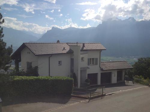 外觀, Bijou in 特里森貝格