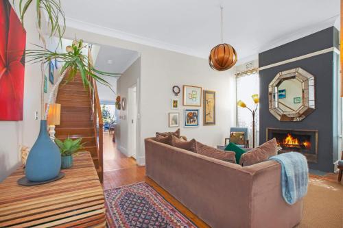 Clovelly Beach Escape - Walk to Beach - AC and Parking included - image 5