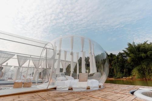 The Three Bubble Houses