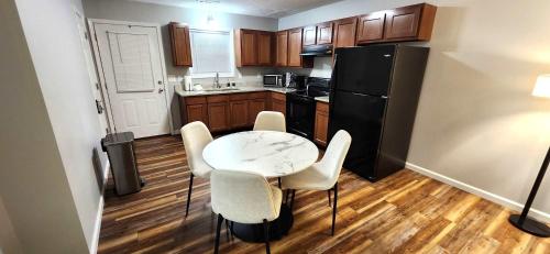 Quiet and Comfortable 2 BD Duplex in Salem (IN)