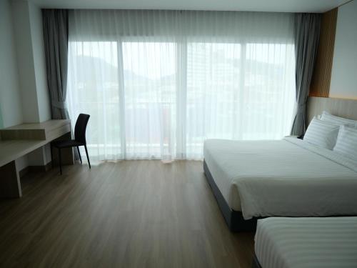 SLEEP WITH ME Hotel design hotel @patong (Adult only) Room Type - Deluxe Triple Room