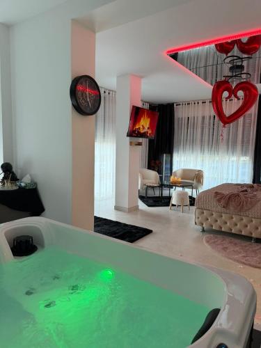 EXCEPTIONNEL Appartement VERSAILLES in เลอ เชอส์เนย์