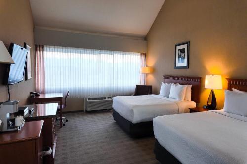 Ramada by Wyndham Kelowna Hotel & Conference Center in Kelowna, Canada
